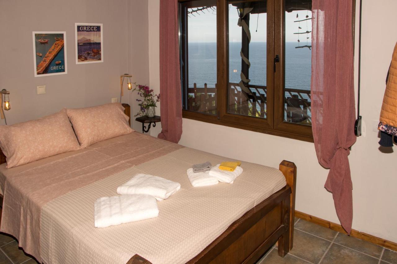 Balcony On The Rocks Villa Agioi Saranta Eksteriør billede